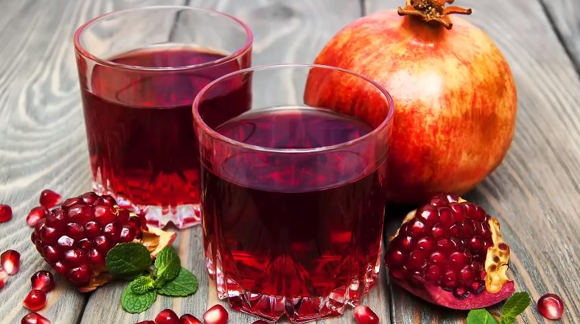 Understanding The Nutritional Profile Of Pomegranates